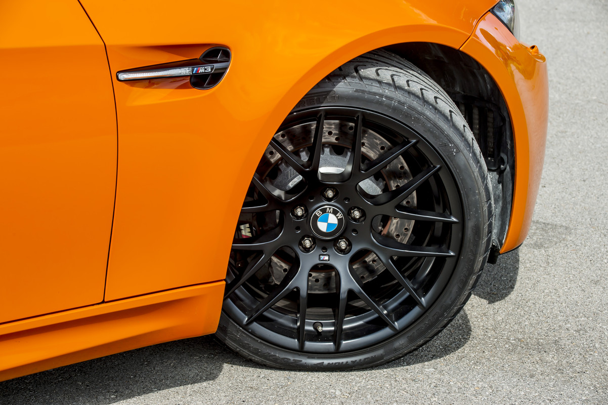 P90215434_highRes_e92-bmw-m3-gts-04-20