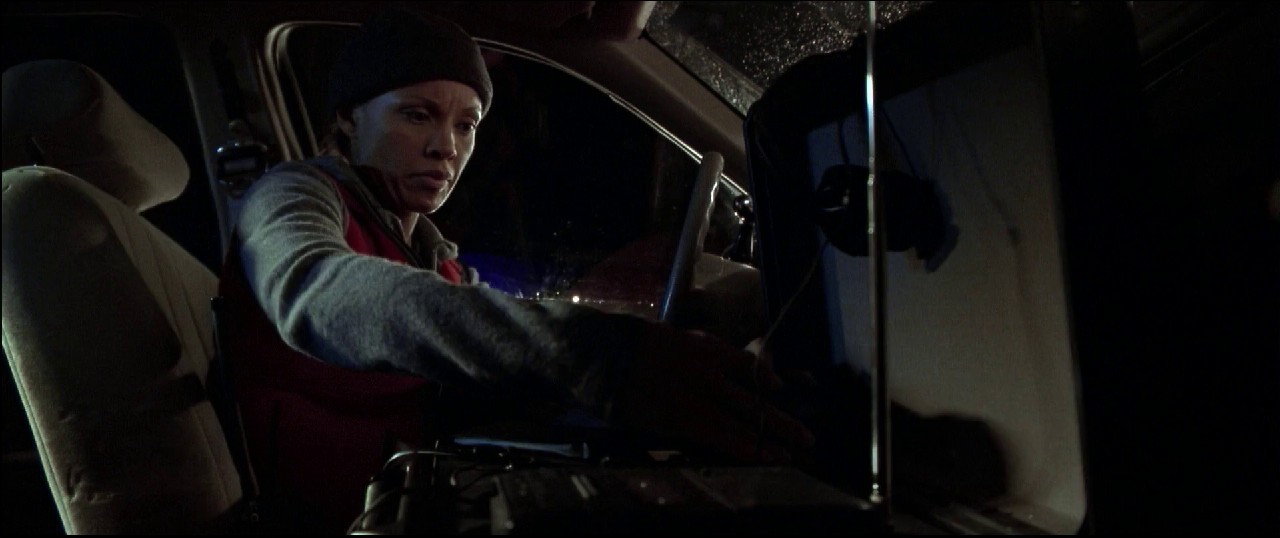 Shaft-2000-Hindi-English-Blu-Ray-1080p-x264-AVC-AC3-6ch-ESub-mkv-0004