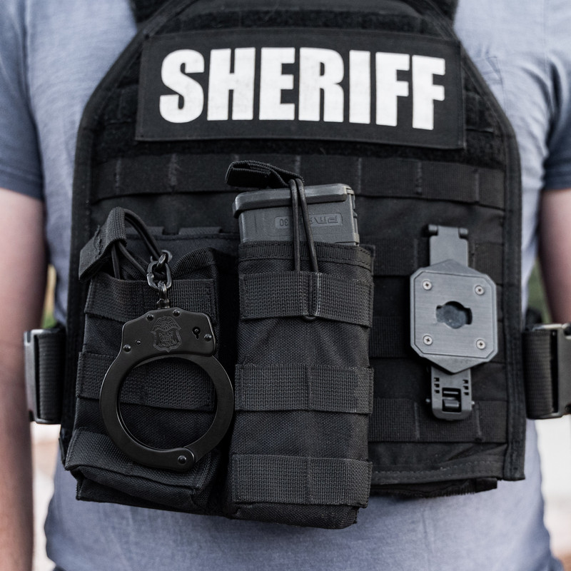 How to use Police Magnum pepper spray