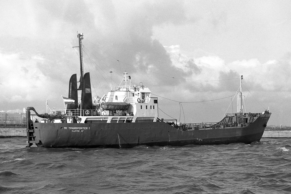 M I  Transporter@Zandvliet17041973JanA (1)