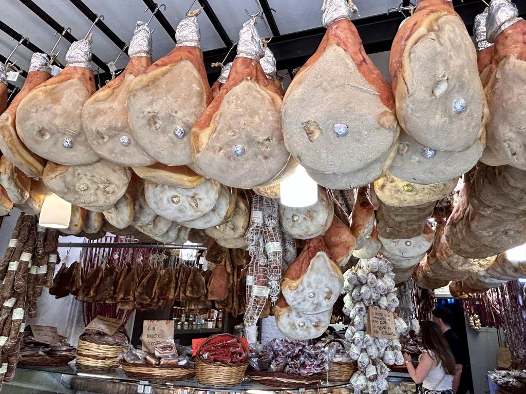 Жаркий сентябрь на побережье Тирренского моря. Жаркий сентябрь на побережье Тирренского моря.