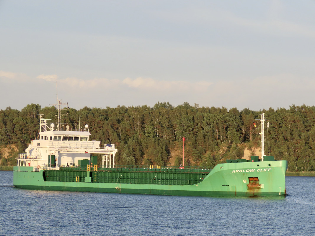 CC3FC71C-90DF-4D67-94F1-DD7E44A5E16B