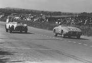 24 HEURES DU MANS YEAR BY YEAR PART ONE 1923-1969 - Page 30 53lm35-T16-S-Maurice-Trintignant-Harry-Schell-9