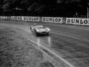 24 HEURES DU MANS YEAR BY YEAR PART ONE 1923-1969 - Page 43 58lm04-A-Martin-DBR1-300-R-Salvadori-S-L-Evans-4