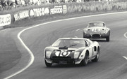  1964 International Championship for Makes - Page 3 64lm10-GT40-P-Hill-B-Mc-Laren-15