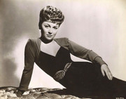 olivia-de-havilland-d50