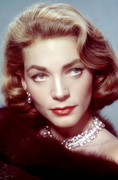 Lauren-Bacall-c54