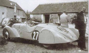 24 HEURES DU MANS YEAR BY YEAR PART ONE 1923-1969 - Page 16 37lm27-Peugeot402-L-DPorthault-LRigal-5