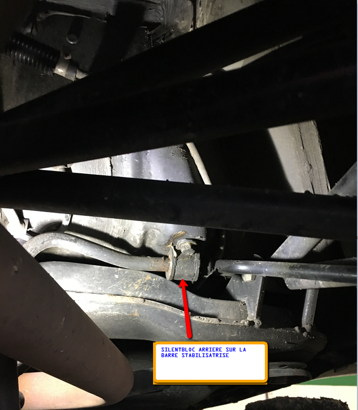 SILENTBLOC_ARRIERE_SUR_LA_BARRE_STABILISATRISE_(1)