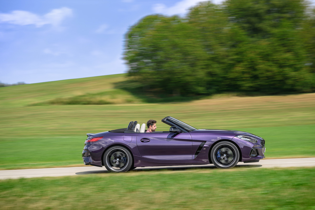 P90479476_highRes_bmw-z4-m40i-09-2022