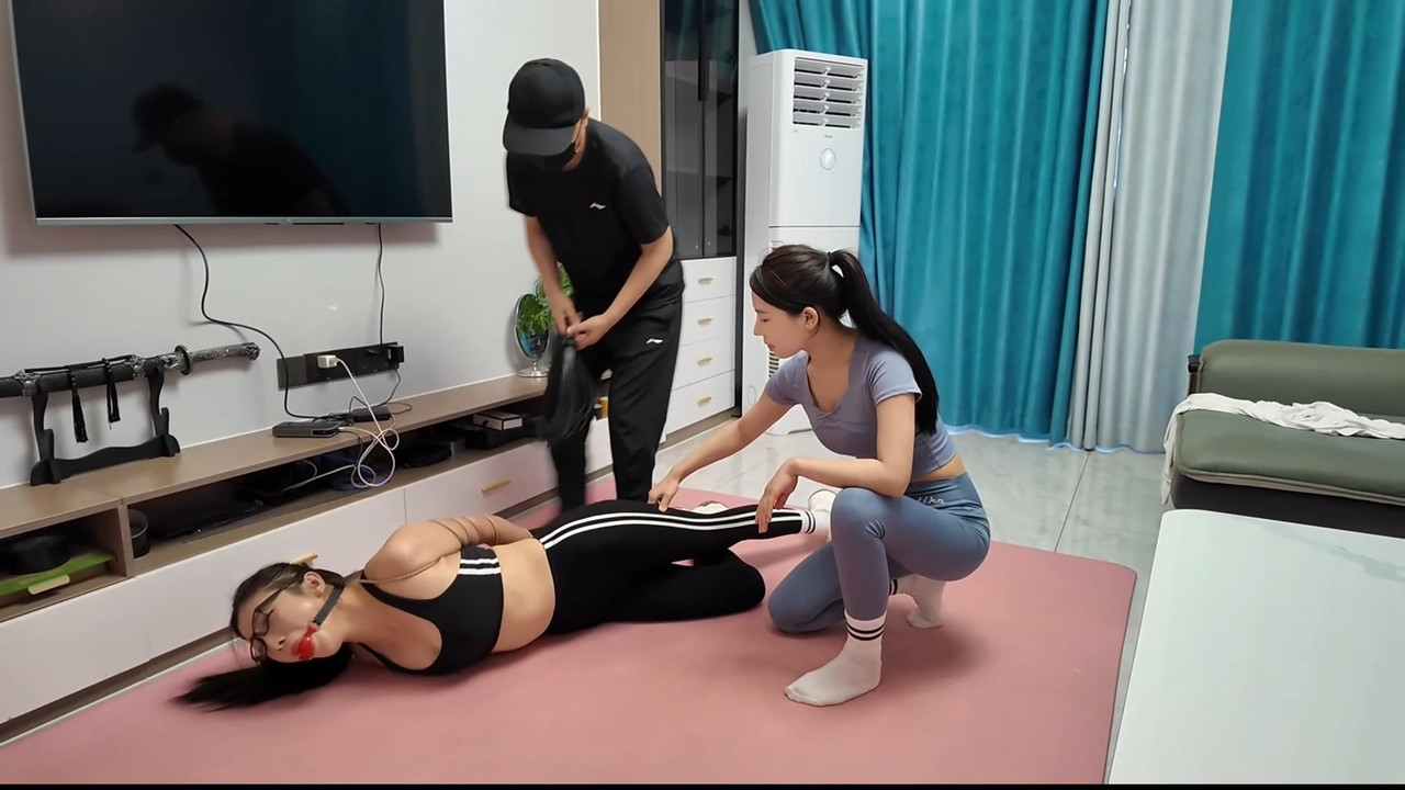 李大侠 瑜伽教练遇险记.mp4_20250830_084136.847