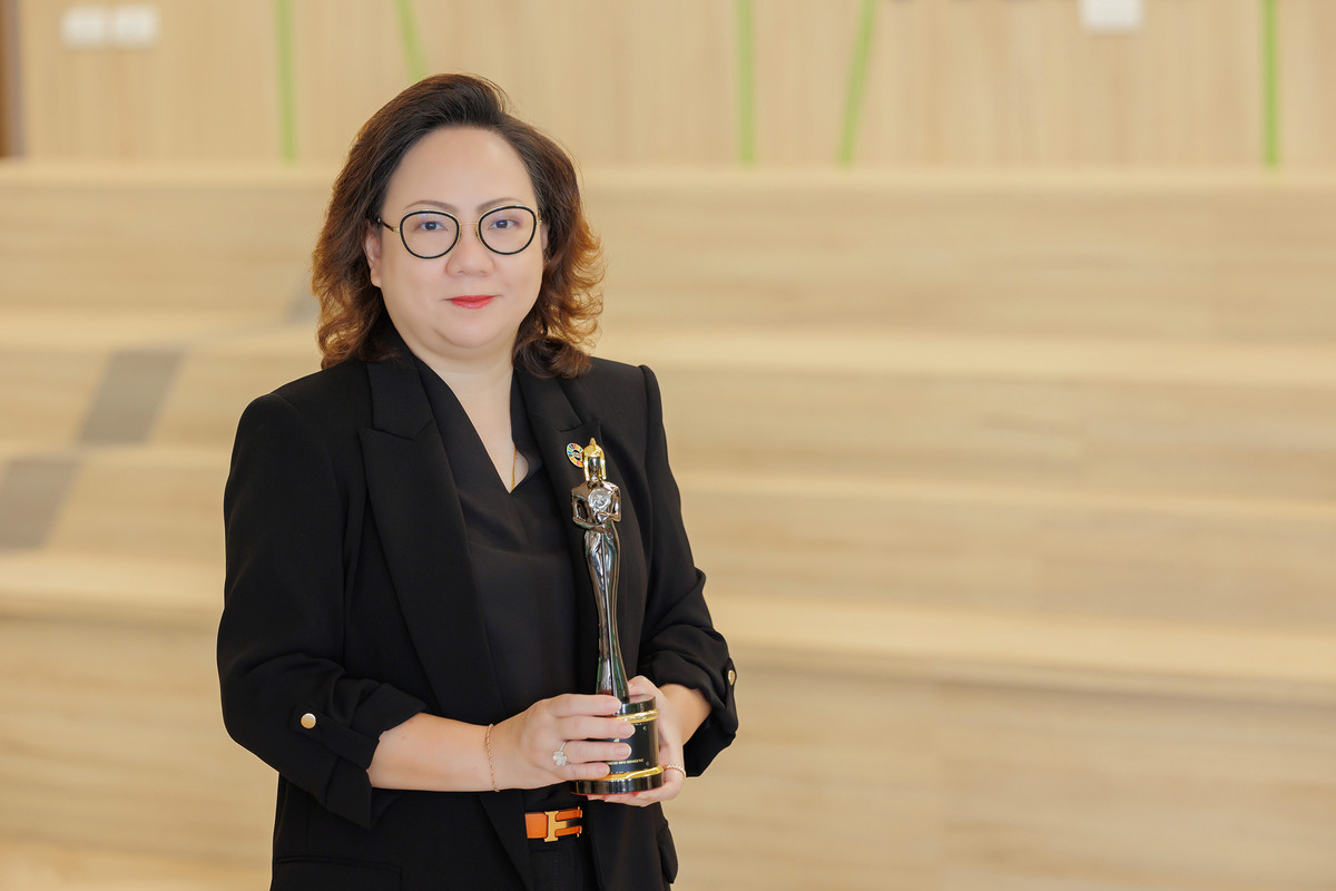 Pic_กานติมา เลอเลิศยุติธรรม หัวหน้าคณะผู้บริหารด้านทรัพยากรบุคคลกลุ่มบริษัท AIS