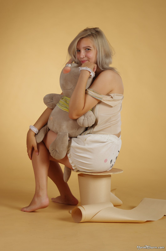 MarvelCharm_Lena-Happy-028