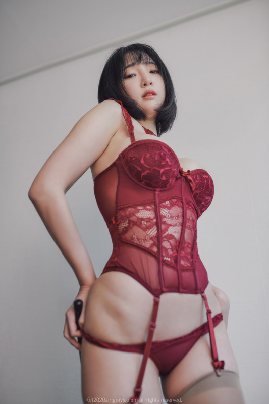 [Image: Inkyung-Art-Gravia-2020-04-17-vol-153-018.jpg]
