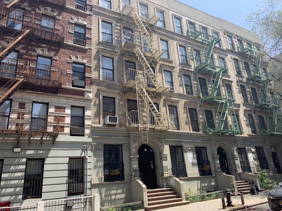 85EAAB0D-6666-4EC3-BD30-94D633016111