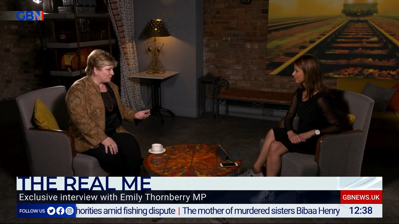 11.02 - 12.00.00 - The Briefing With Gloria De Piero. Your must-watch....ts_snapshot_39.07.901