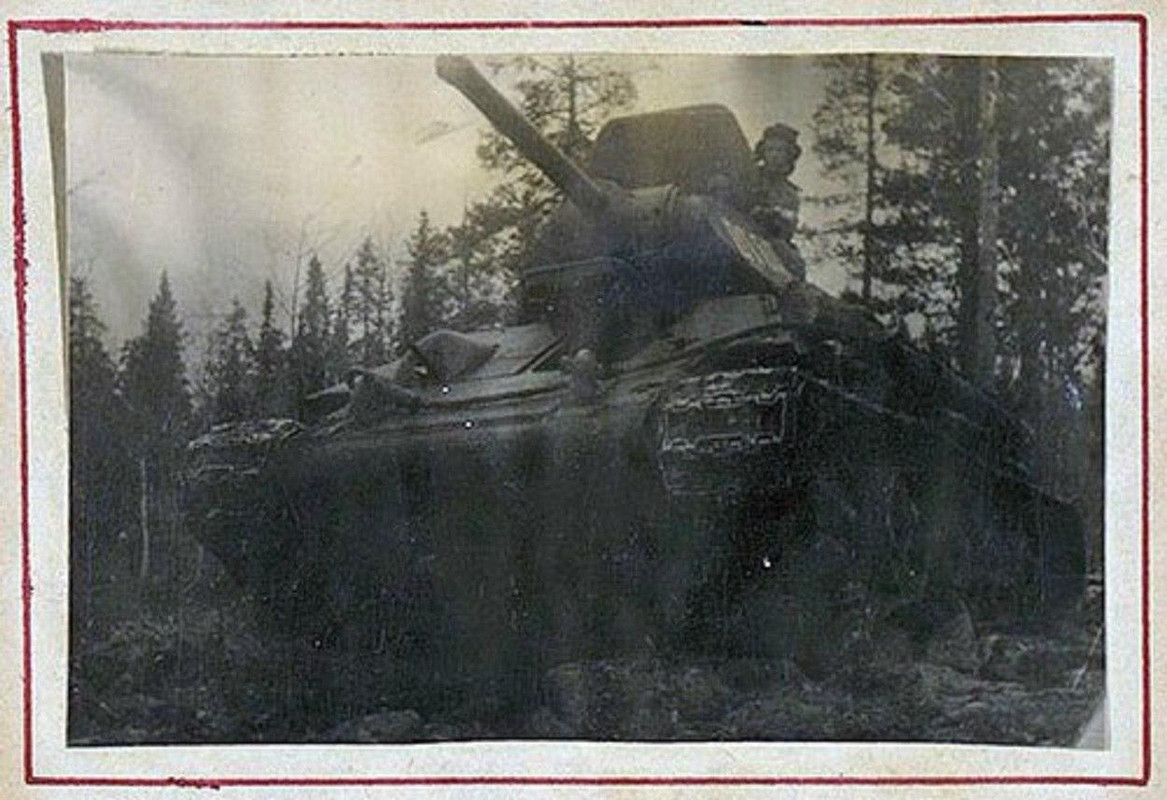 т3442 38гвтбр 1944 Отважный_л_т_Николай_Иванович_Кухаренко 02