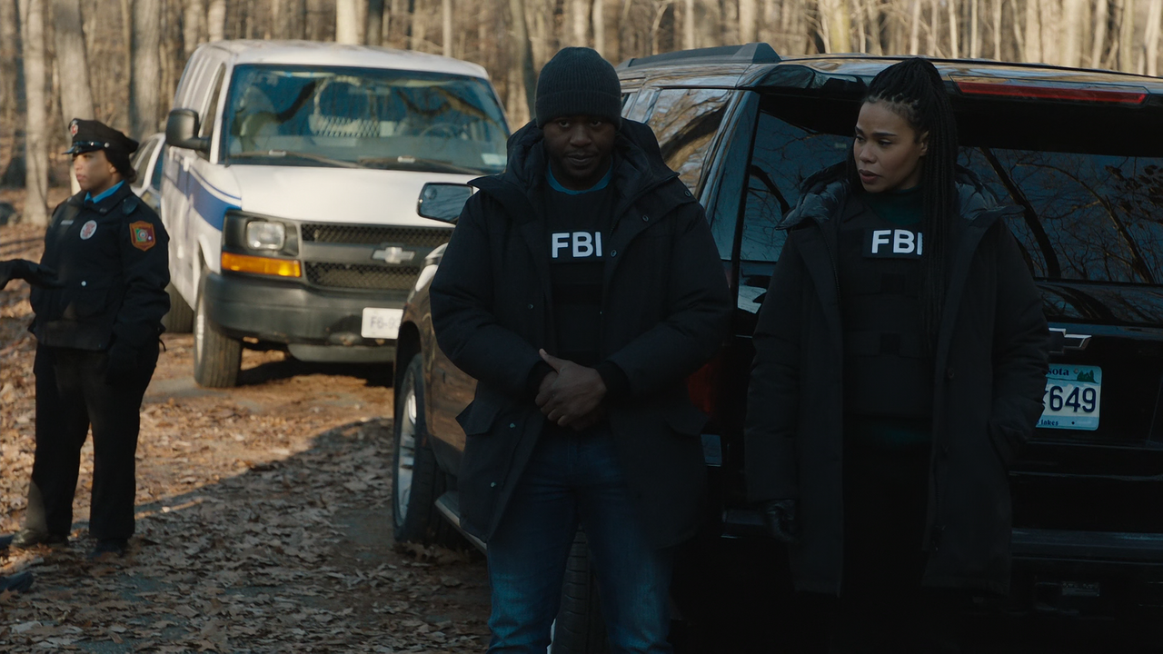 FBI.Most.Wanted.S04E13.Transaction.1080p.10bit.AMZN.WEB-DL.DDP5.1.HEVC-Vyndros.mkv_snapshot_39.33_[2