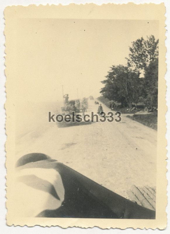 Foto Panzer 38(t) Kolonne vom Panzer Reg 21 an der Grenze Litauen Russland