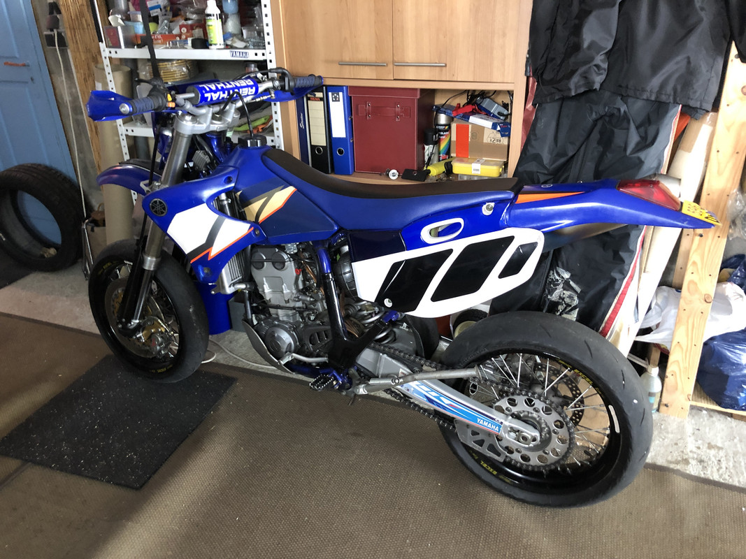 6F1F4F88-802C-43A8-8922-A7AB7F85308E