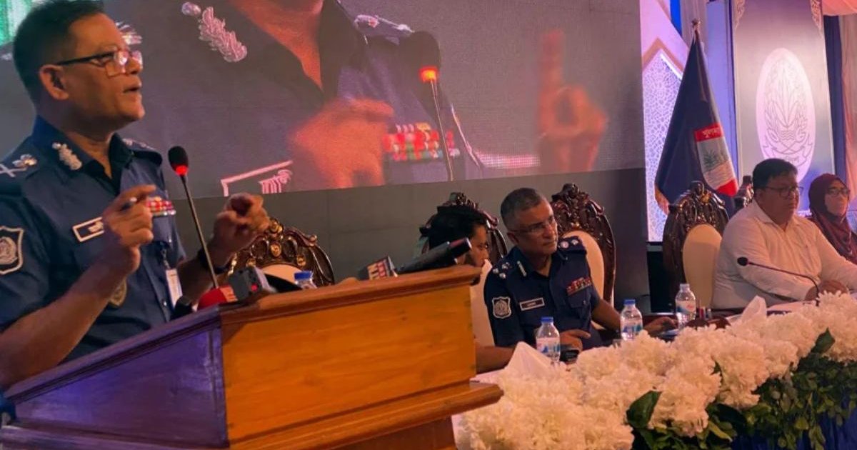 ১৭ বছর সরকারি পৃষ্ঠপোষকতায় পাড়ায়-পাড়ায় মাদকের আখড়া তৈরি হয়েছে: আইজিপি