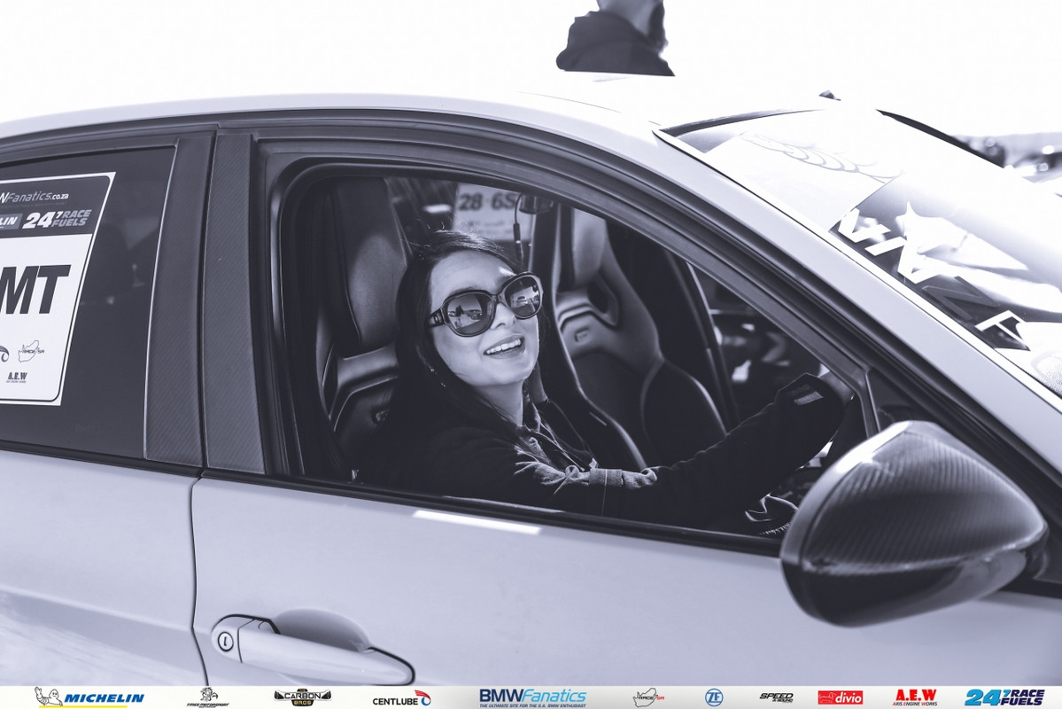 BMWFanatics RD19 Divio (249)