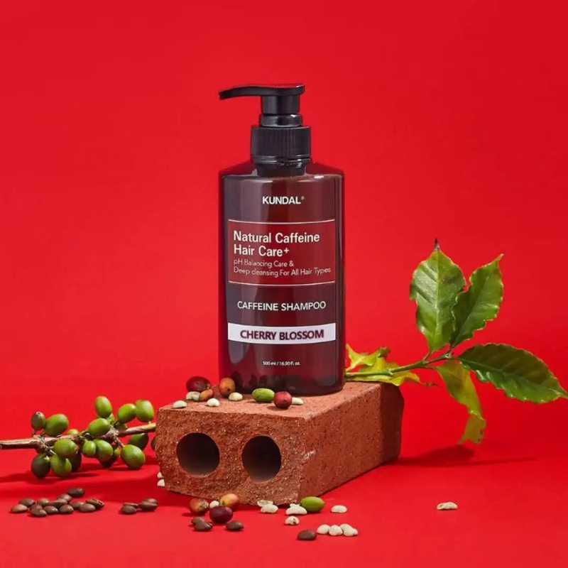Shampoo con cafeína que fortalece el cabello y revitaliza el cuero cabelludo.