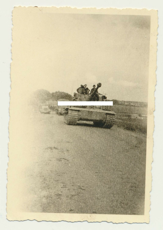 Russland deutscher Tiger Panzer deckt Rückzug 1944