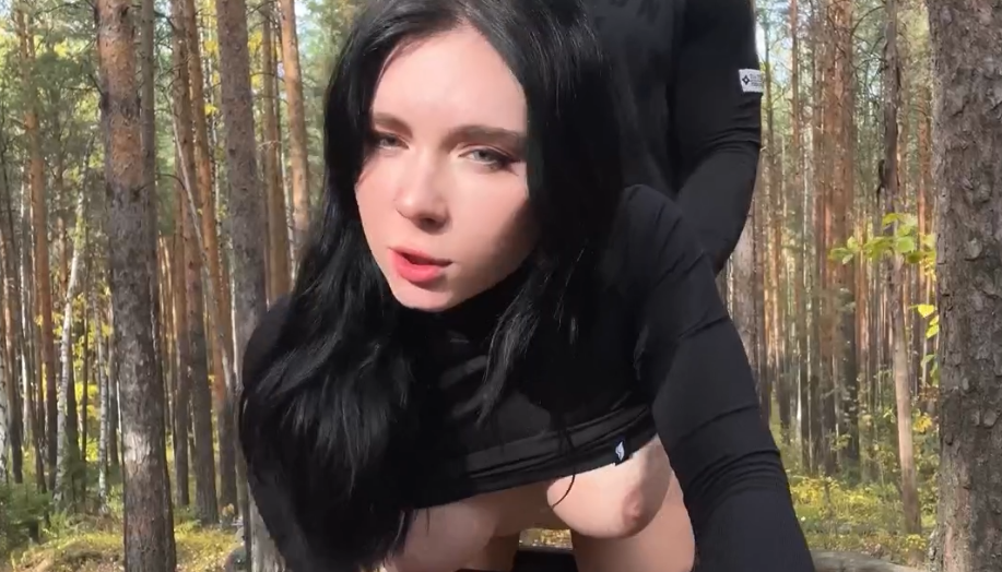 OnlyFans – Sweetie Fox – Brunette Public Deepthroat & Rough Fucks