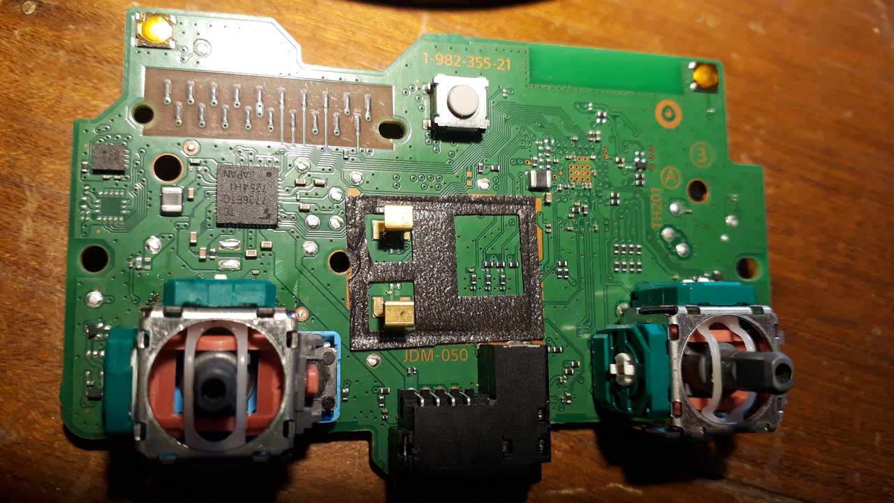 JDM-050 (1-982-355-21) 1