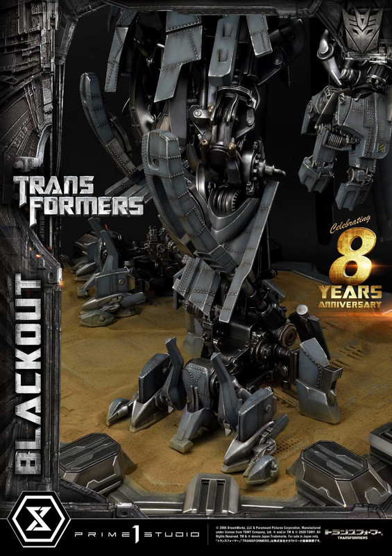 Prime-1-Studio-Transformers-2007-Blackout-Statue-35