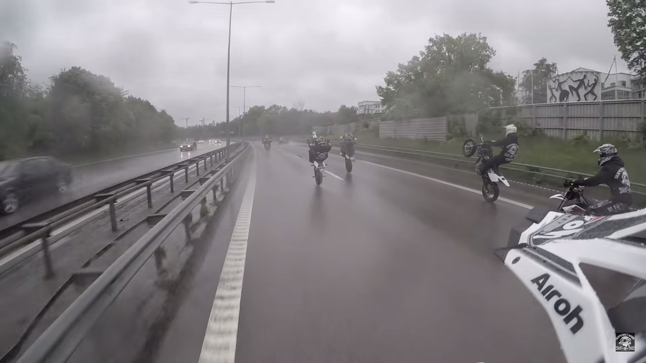 Χωρίς τίτλο