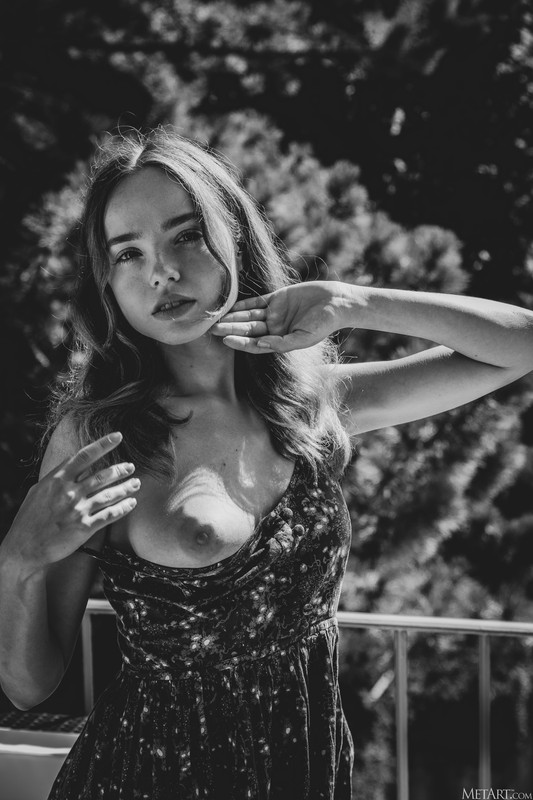 MetArt_Shine-Bright_Rinna-Ly_high_0129