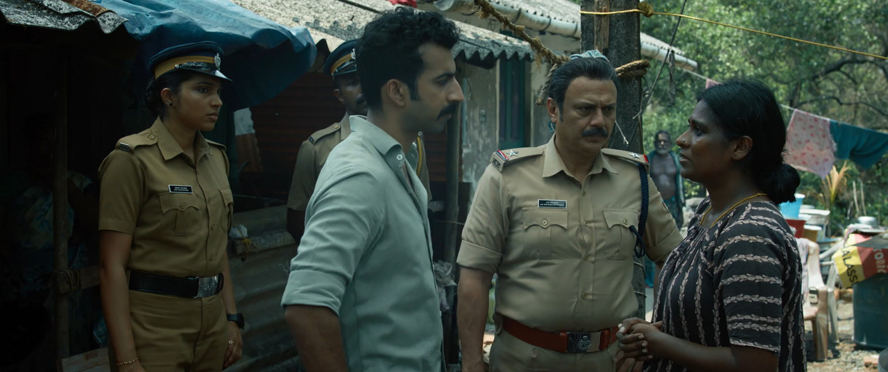 Uyir 2026 WebRip [Hindi + Tamil + Telugu + Malayalam + Kannada] 1080p 480p 720p ESub Screenshot