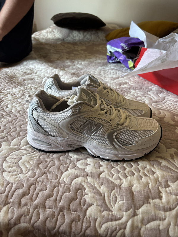 Foto enviada por cliente de los New Balance 530