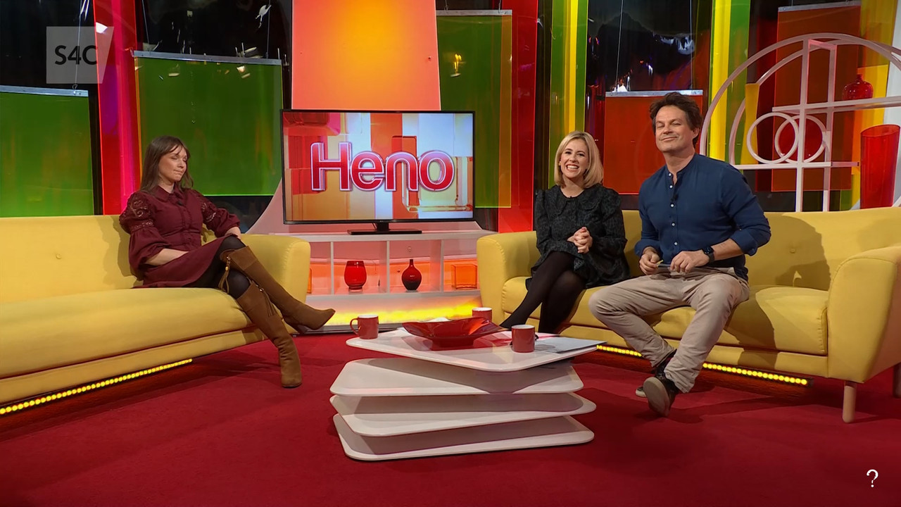 11.23 - 19.00.01 - Heno  ᴺᵉʷ. 23 11 2022 Magazine programme, featurin....ts_snapshot_00.01.33.322