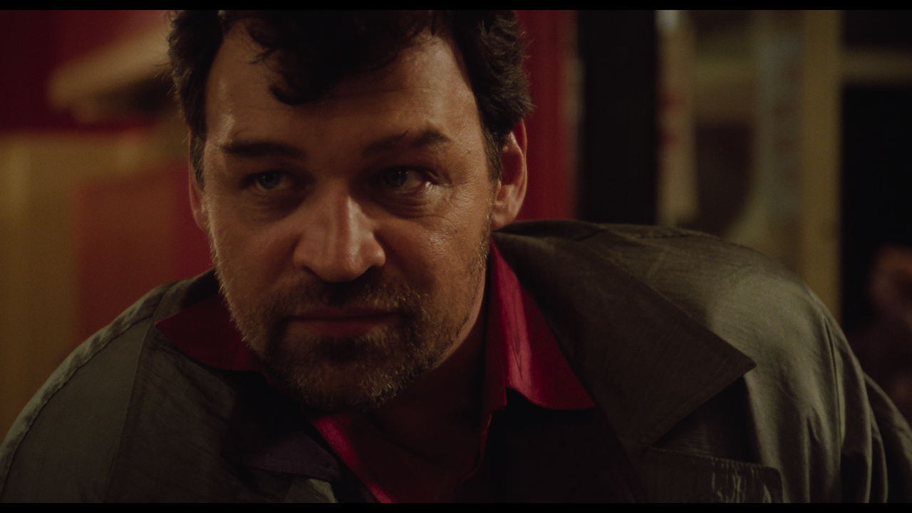 Red.Heat.1988.2160p.BDREMUX.HEVC.HDR.DoVi-Нечипорук.mkv_snapshot_01.27.49.394