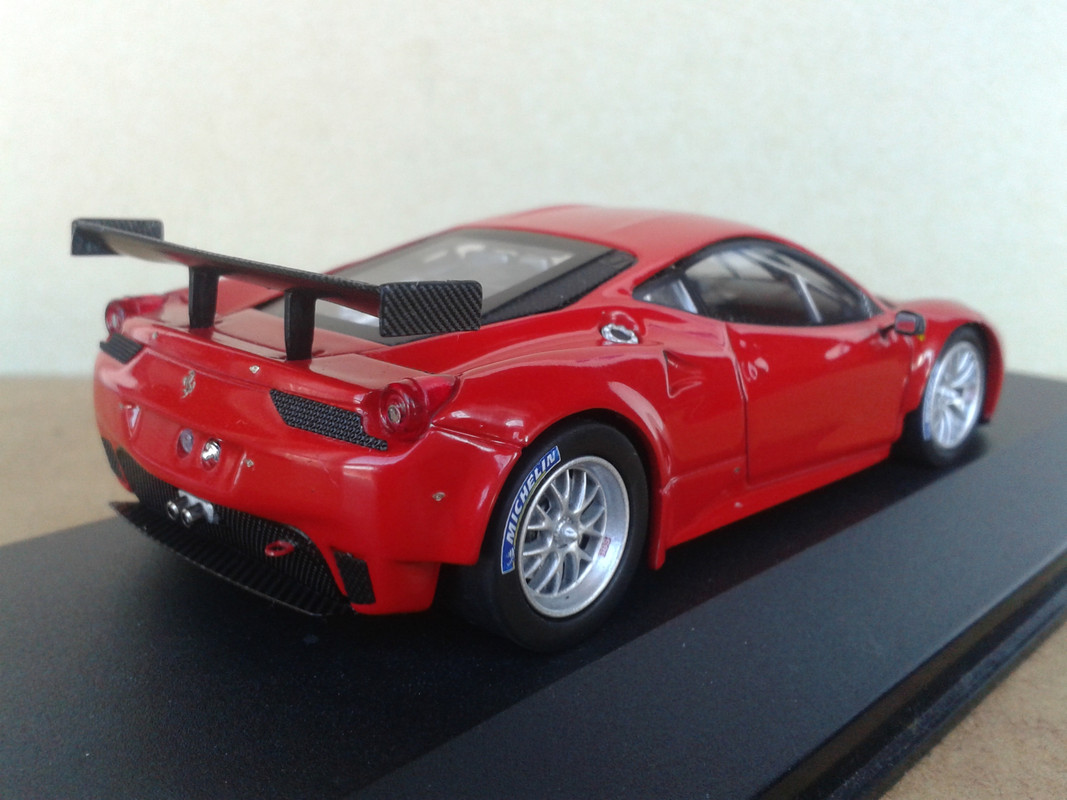 2011 Ferrari 458 Italia GT2 Street (Hot Wheels Elite) (7)