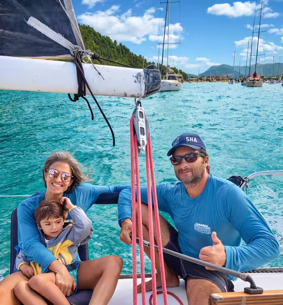 Família Noah Boats: Claudio, Priscila e Noah