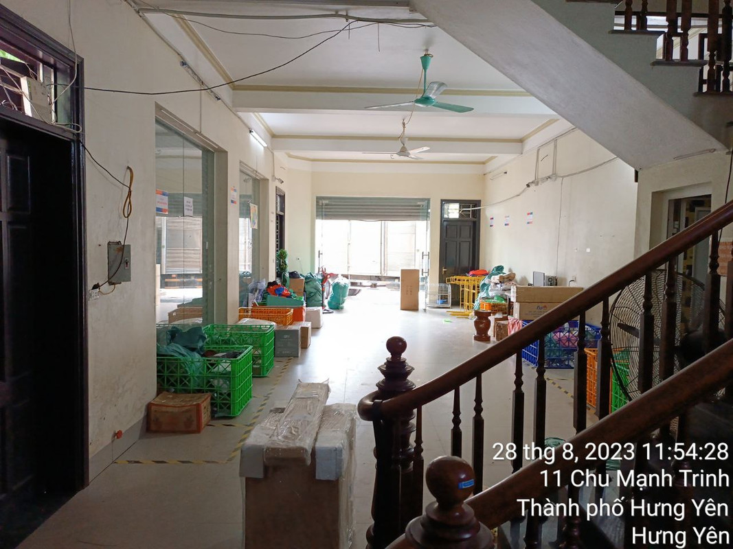 18AFFDF6-9219-460D-917C-B043228D462C