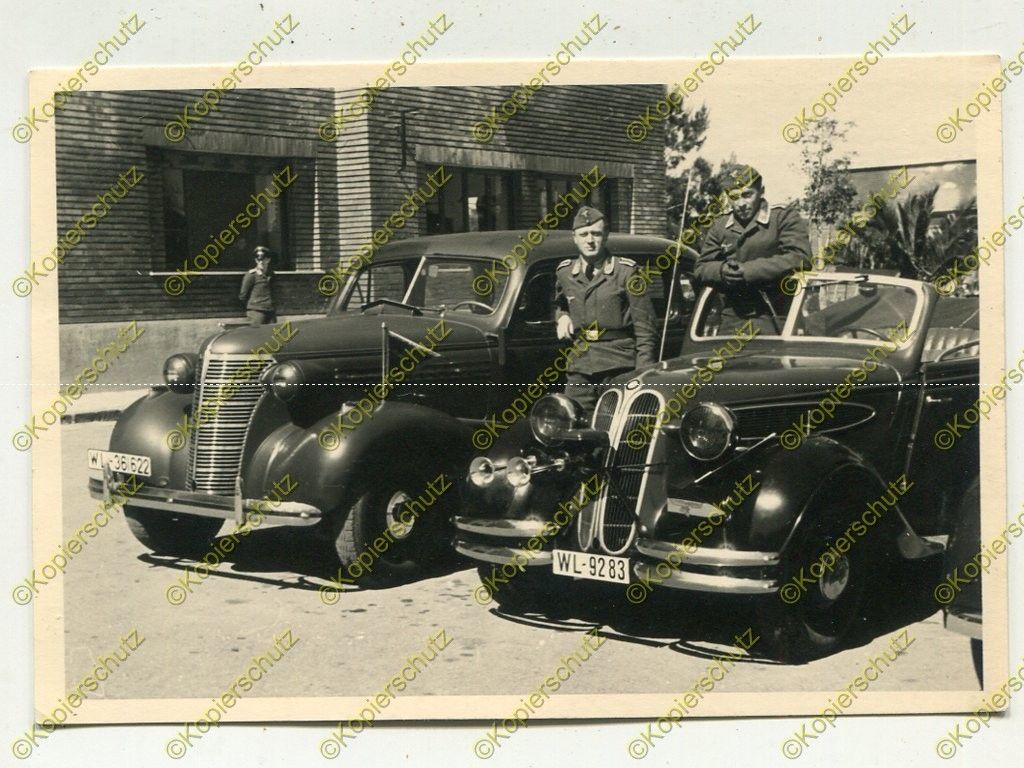 Foto, Luftwaffe, General Gottlob Müller seine PKW in Catania, It