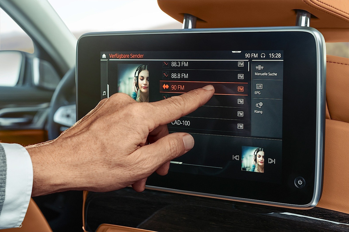 2020 BMW 7 Series (20)