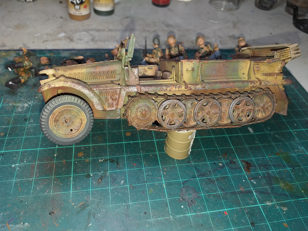 Sd.Kfz. 10 DEMAG with Nebelwerfer 42. Italeri 1/35 - Work in Sd.Kfz. 10 DEMAG with Nebelwerfer 42. Italeri 1/35 - Work in