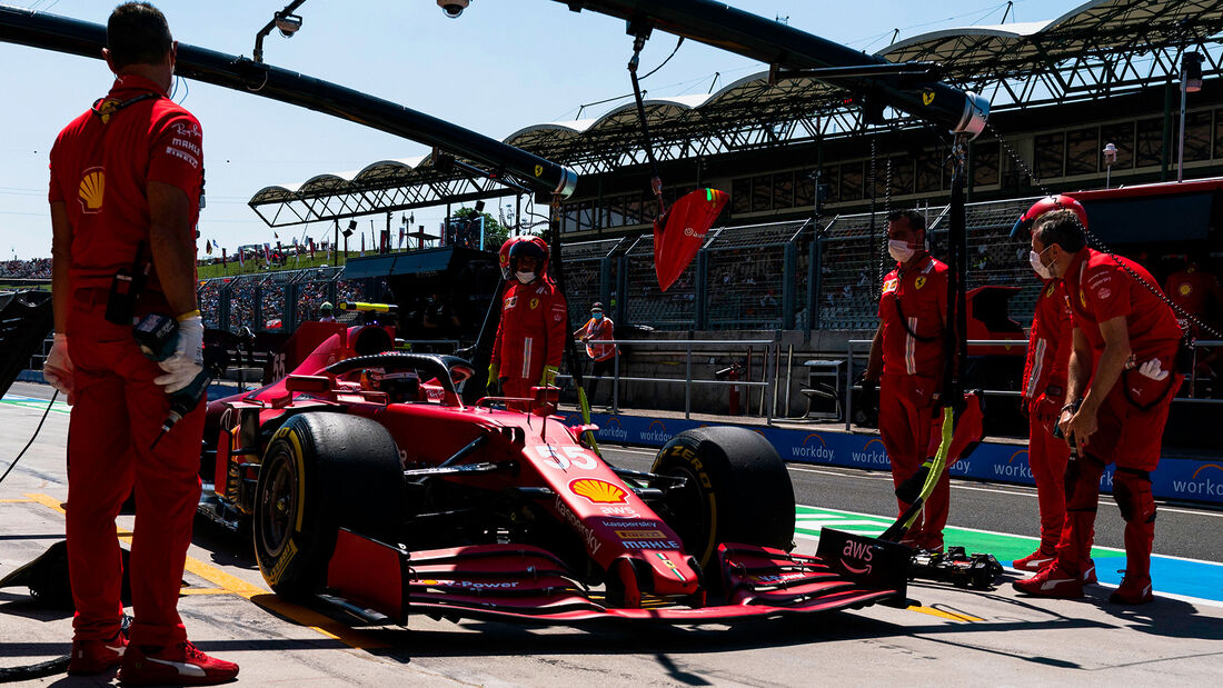 Carlos-Sainz-Ferrari-Formel-1-GP-Ungarn-Budapest-Freitag-30-Juli-2021-169Gallery-fa8445bc-1819327