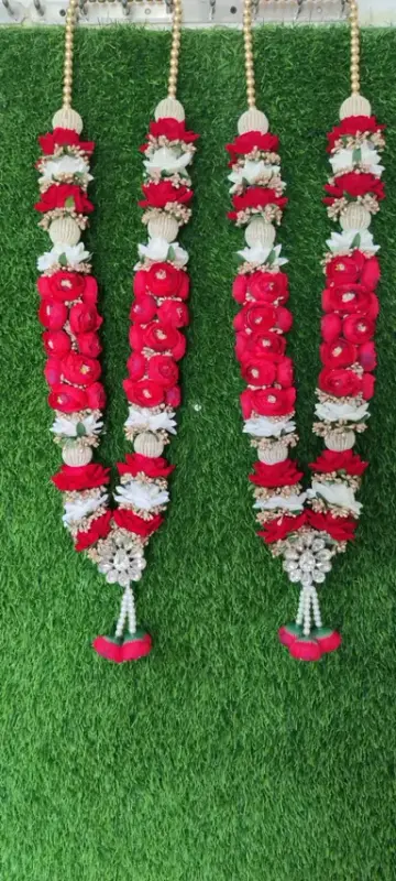 artificial garlands
