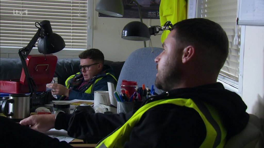 [Image: 5oi6os49wczl.jpg]