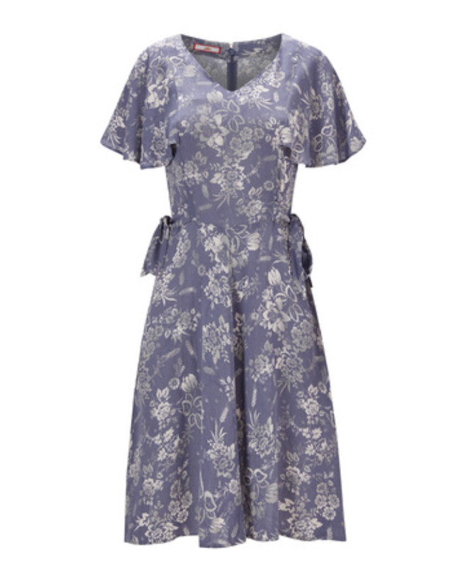 FC7C2B20-74F3-4CC6-B2C4-0EAFA8ABC4A9