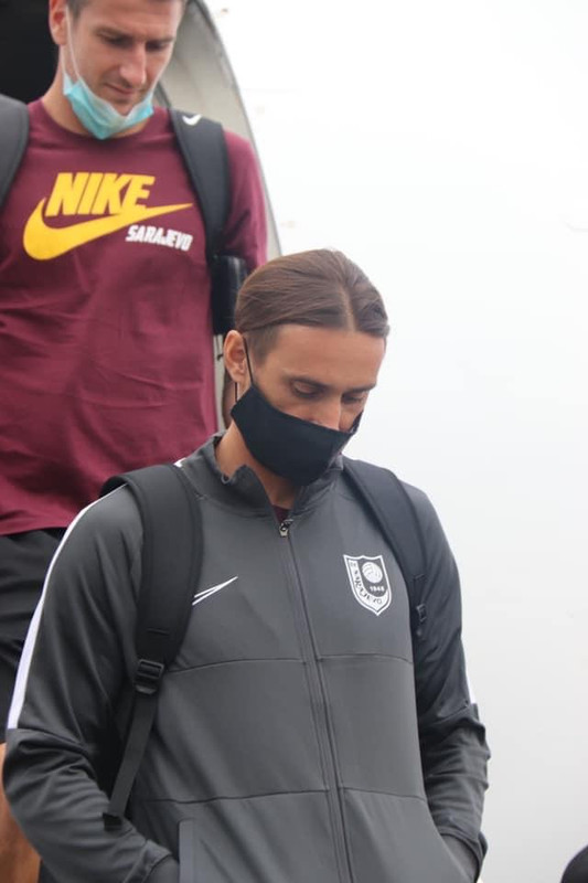 EA3078A2-260D-4E06-A916-9452B75E4CEC