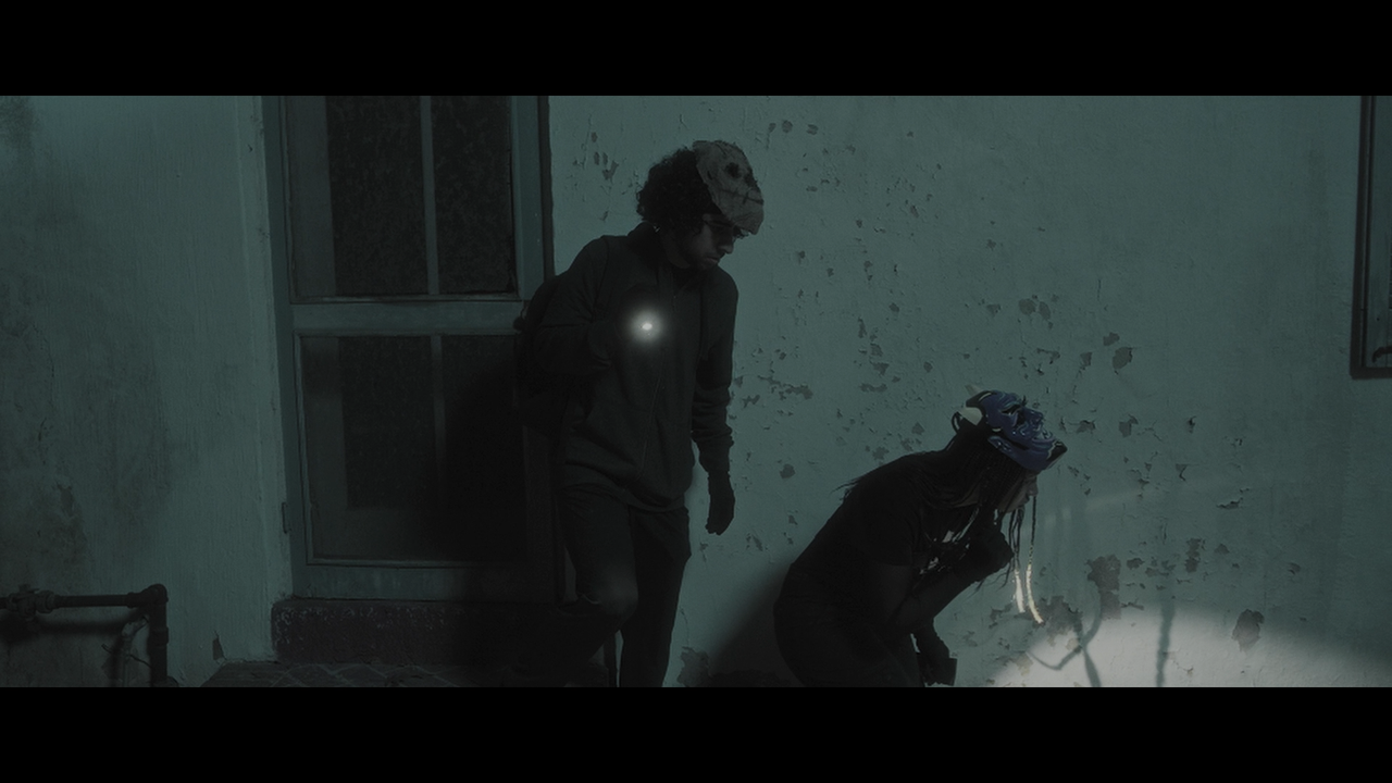 mpv-shot_GHOST.GAME.2024.1080p.BDRemux.AVC-Нечипорук_00_17_02_0003