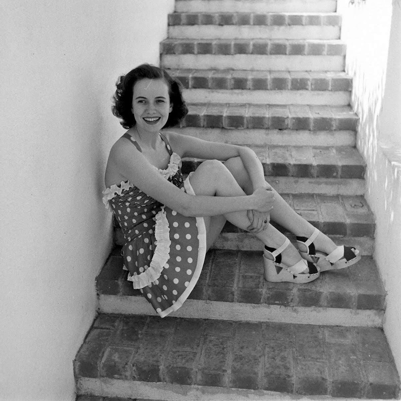 Teresa Wright b33